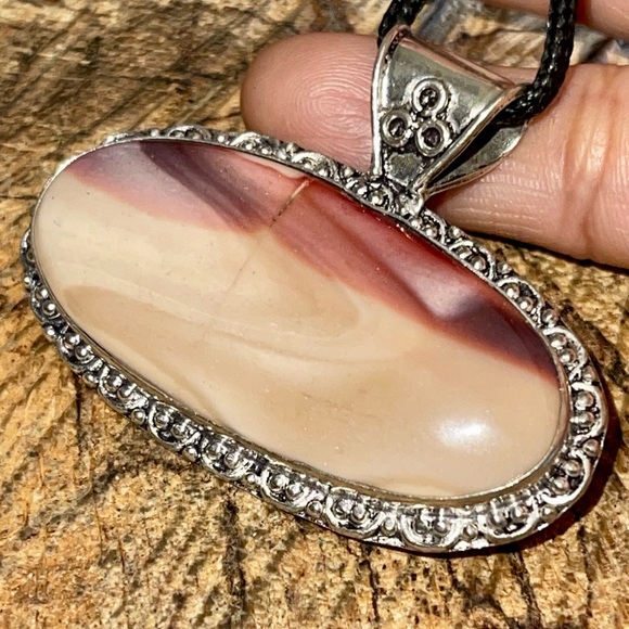 Burgundy Brown Mookaite Pendant - Picture 6 of 15